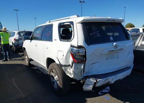 2015 Toyota 4Runner Sr5 Premium z USA, uszkodzony, nr VIN JTEBU5JR4F5207893